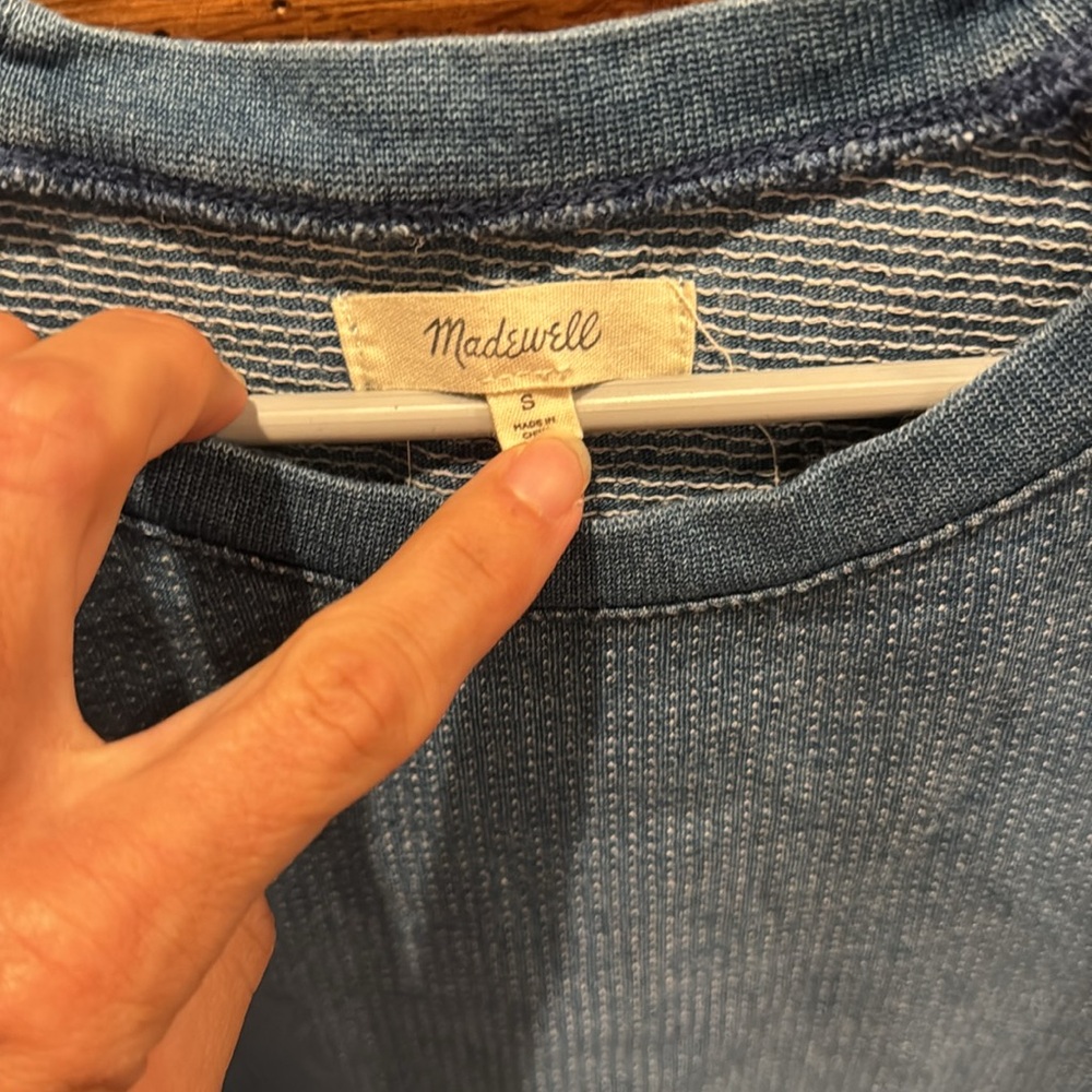 Madewell Blue with white specks Short Sleeve shirt size small - Picture 2 of 3
